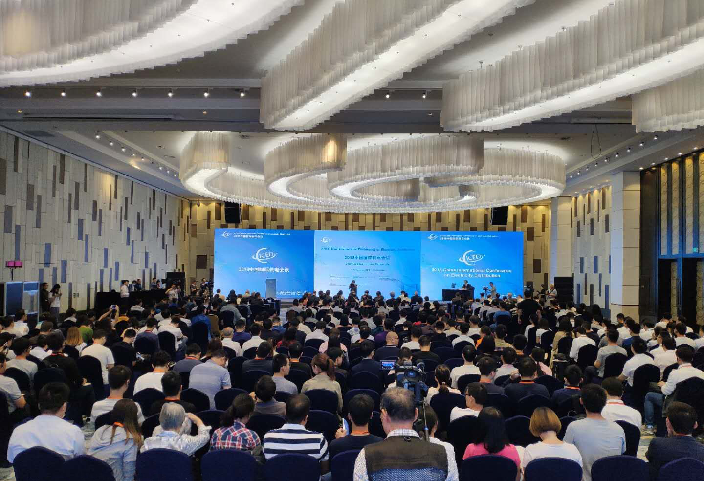 智能供电 低碳生活 &mdash;&mdash;正泰电气参加第八届中国国际供电会议