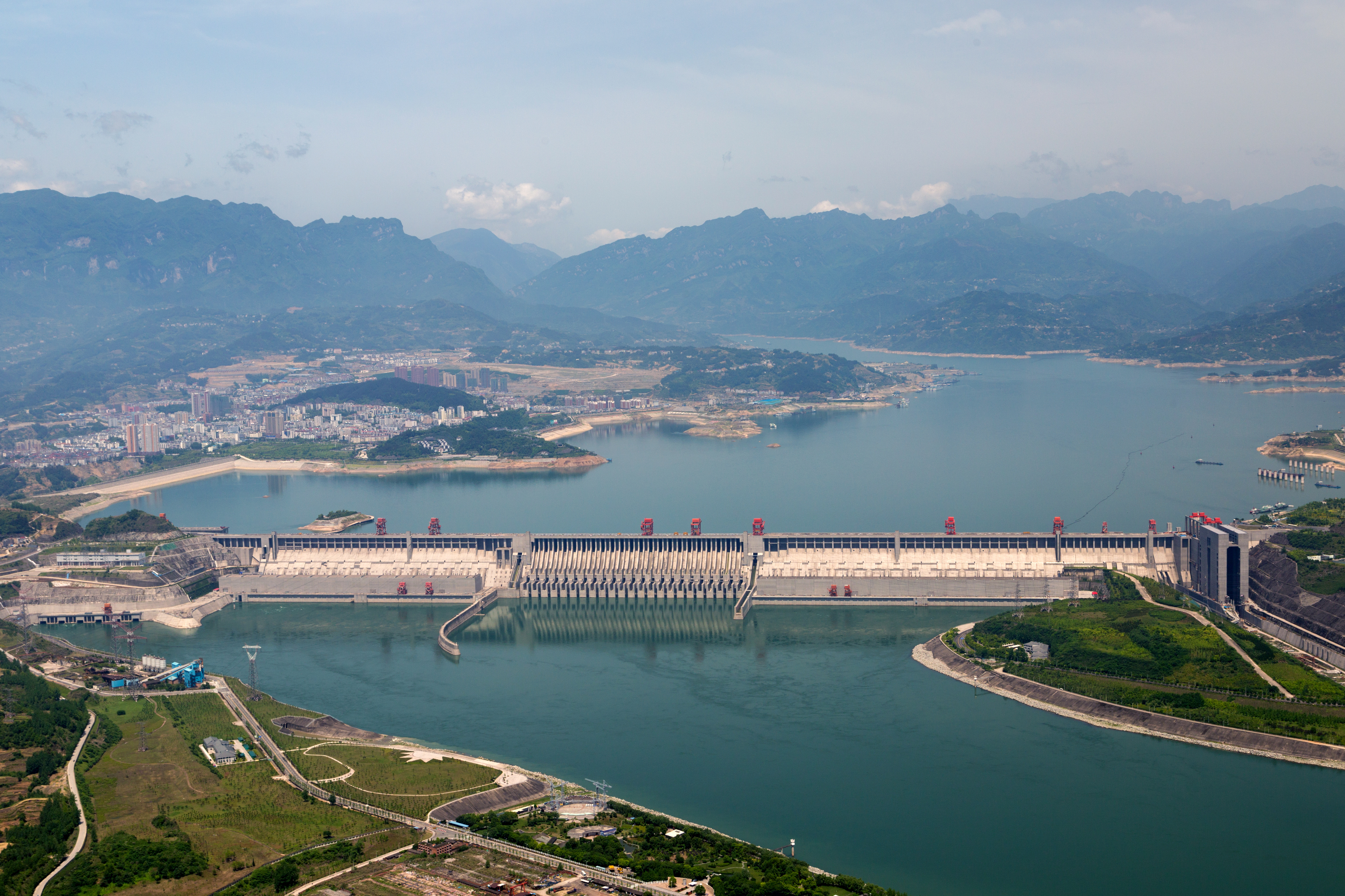 正泰电气助力湖北大型水利水电枢纽工程建设